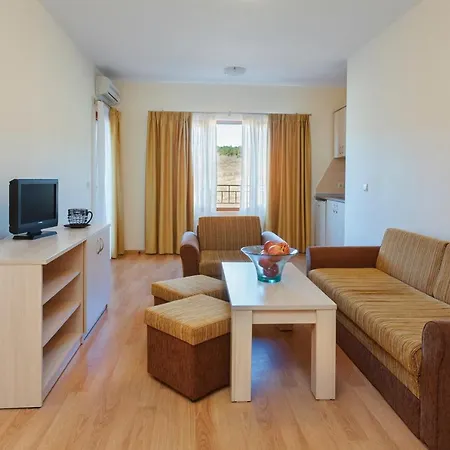 Aparthotel Serena 3*