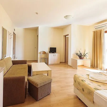 Serena Aparthotel 3*