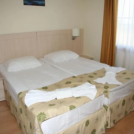 Serena Aparthotel 3*